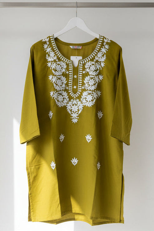 Green kurta with white embroidery