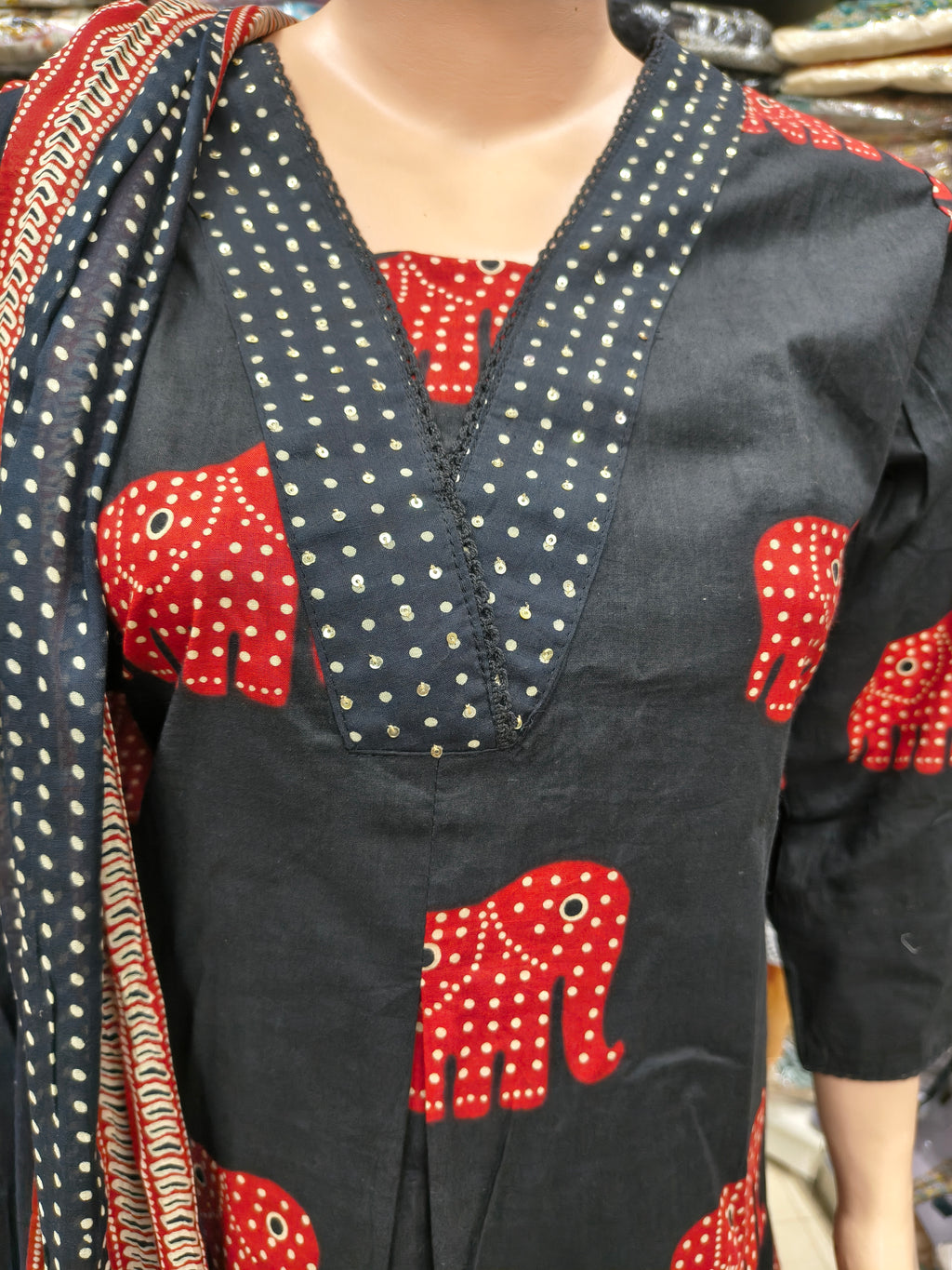 A-Line V-Neck Figure Print Cotton